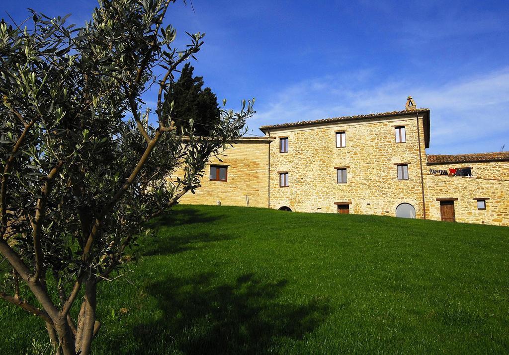 Il Capuccio Guest House San Lorenzo in Campo ภายนอก รูปภาพ